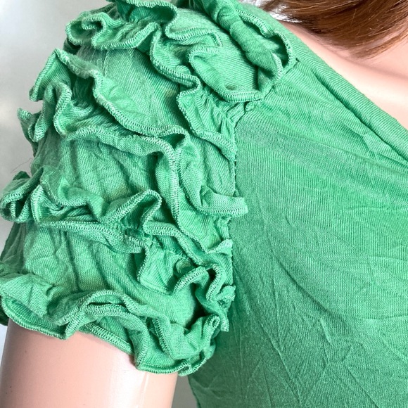 ❌SOLD❌MED•JANA•CRINKLED GREEN TOP• - Picture 4 of 5